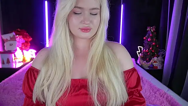 Snapshot of CocoSecretss chatting on December 29, 11:18 am CocoSecretss online show from December 29, 11:18 am