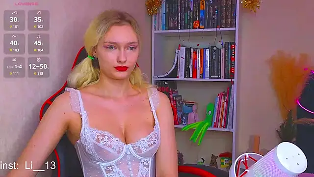 Angelina  1 online show from December 25, 7:56 pm