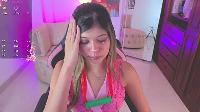 NATAASHA    online show from November 4, 3:21 am