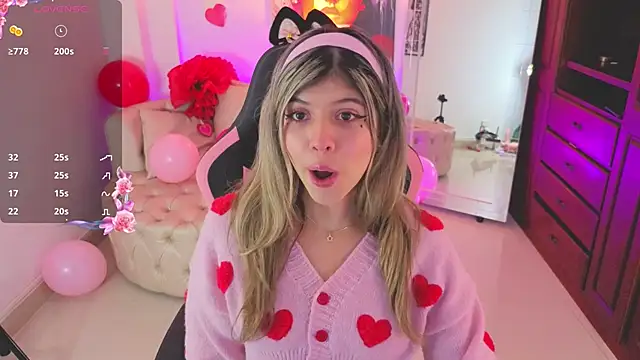 NATAASHA    online show from February 14, 3:40 am