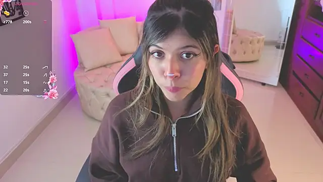 NATAASHA    online show from November 6, 3:21 am