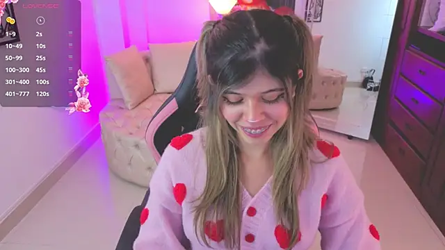 NATAASHA    online show from November 18, 3:21 am