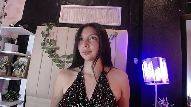 Snapshot of kendall_saenz chatting on October 7, 7:37 pm kendall saenz online show from October 7, 7:37 pm