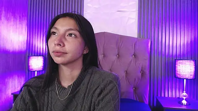 Snapshot of kendall_saenz chatting on January 25, 8:10 pm kendall saenz online show from January 25, 8:10 pm