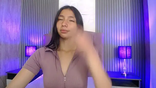 Snapshot of kendall_saenz chatting on March 15, 1:29 pm kendall saenz online show from March 15, 1:29 pm