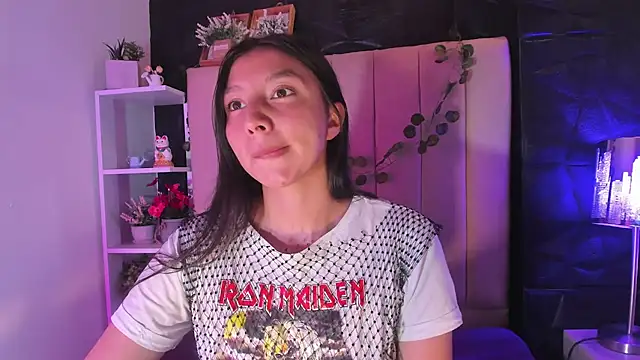 kendall saenz online show from December 2, 7:37 pm