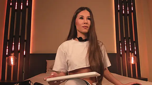 ShySara online show from April 16, 6:41 pm