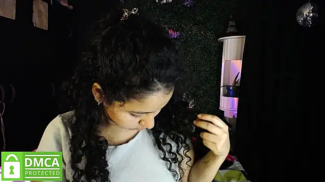 Mr MrsCurie online show from March 13, 11:32 pm