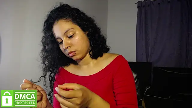 Snapshot of Mr_MrsCurie chatting on October 17, 4:27 am Mr MrsCurie online show from October 17, 4:27 am