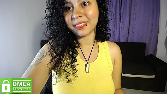 Snapshot of Mr_MrsCurie chatting on November 29, 1:28 am Mr MrsCurie online show from November 29, 1:28 am