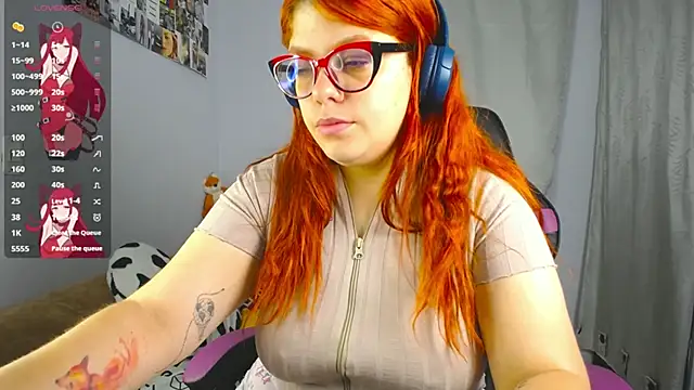 lucie nicolls online show from March 10, 8:23 pm