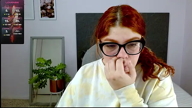 lucie nicolls online show from January 20, 7:57 pm