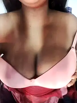 Snapshot of loveli_diya chatting on February 7, 12:53 am loveli diya online show from February 7, 12:53 am