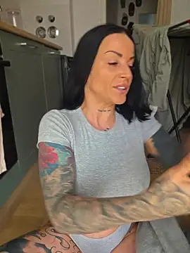 EmilyDiazofficial online show from May 10, 9:13 am