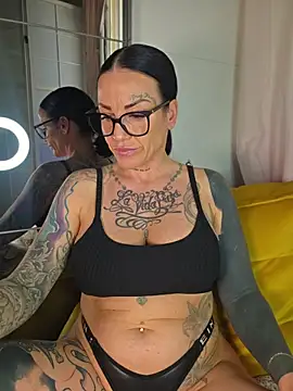 EmilyDiazofficial online show from June 26, 6:19 am