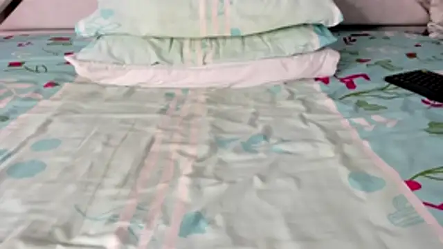 Snapshot of maybelline69 chatting on November 26, 8:31 pm maybelline69 online show from November 26, 8:31 pm