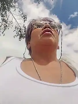 DirtyBIianca online show from May 22, 3:32 pm
