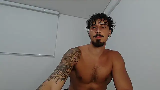 milkoffe online show from February 18, 9:55 pm