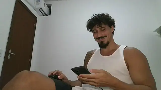 milkoffe online show from February 2, 1:04 am