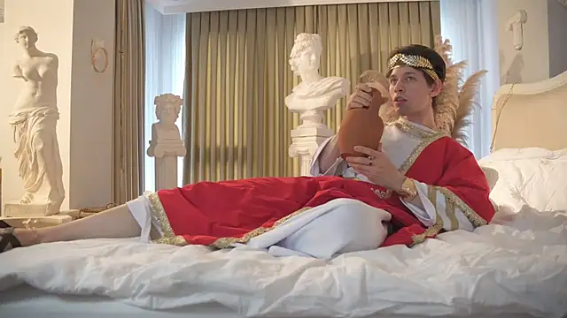 tommyjoyer online show from October 25, 8:24 am