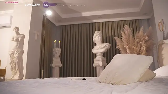 tommyjoyer online show from November 11, 7:58 am