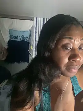 Snapshot of juicesowet chatting on February 9, 4:46 am juicesowet online show from February 9, 4:46 am