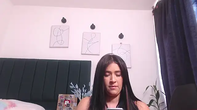 NicollColeman online show from October 15, 4:15 pm