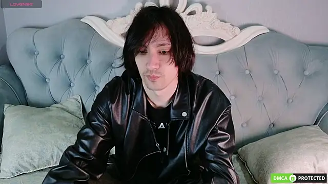 CalvinOwens online show from March 31, 6:32 pm