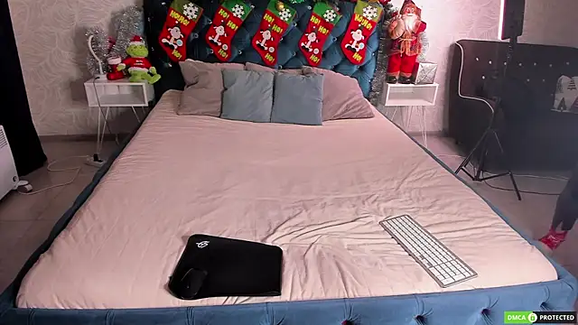 CalvinOwens online show from December 22, 9:15 pm