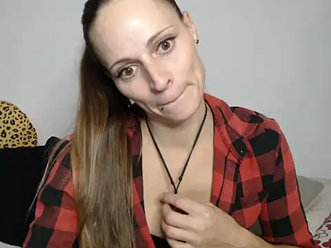 naikah714 online show from November 18, 4:10 pm