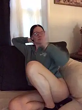 SidneyRaee online show from March 19, 3:12 pm