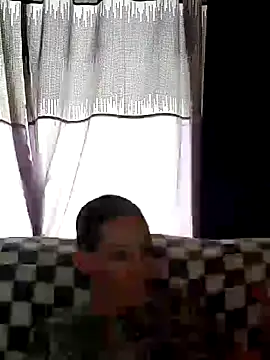 Snapshot of SidneyRaee chatting on February 19, 7:16 pm SidneyRaee online show from February 19, 7:16 pm