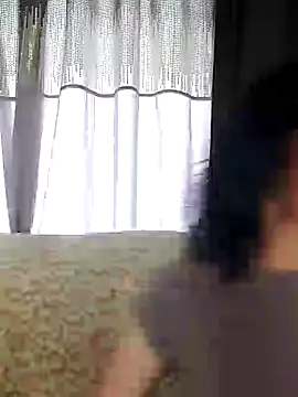 Snapshot of SidneyRaee chatting on February 4, 3:47 pm SidneyRaee online show from February 4, 3:47 pm