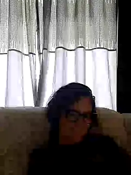 Snapshot of SidneyRaee chatting on February 3, 7:52 pm SidneyRaee online show from February 3, 7:52 pm