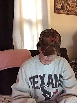 SidneyRaee online show from February 24, 5:03 pm