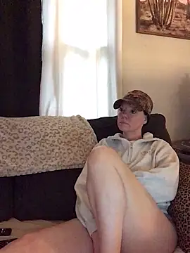 SidneyRaee online show from March 24, 5:57 pm