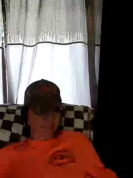 Snapshot of SidneyRaee chatting on March 3, 6:46 pm SidneyRaee online show from March 3, 6:46 pm