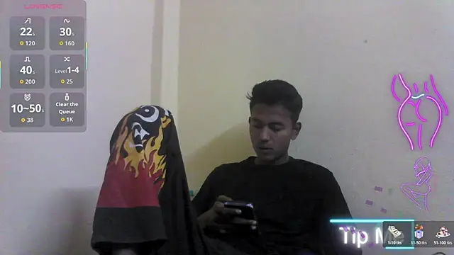 Snapshot of just_fucks chatting on December 14, 7:19 pm just fucks online show from December 14, 7:19 pm