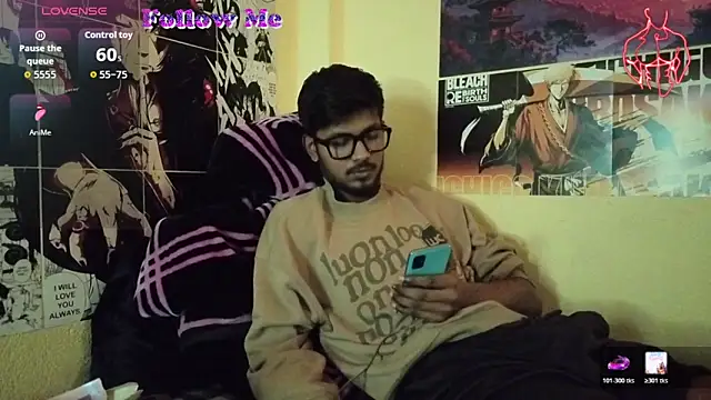 Snapshot of just_fucks chatting on April 9, 9:59 am just fucks online show from April 9, 9:59 am