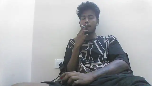 Snapshot of just_fucks chatting on October 3, 7:37 pm just fucks online show from October 3, 7:37 pm