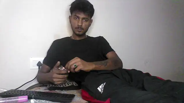 Snapshot of just_fucks chatting on October 22, 9:13 pm just fucks online show from October 22, 9:13 pm