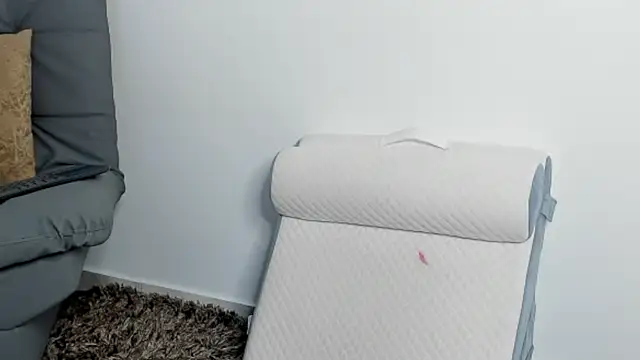 kayleeScott online show from October 10, 2:51 pm