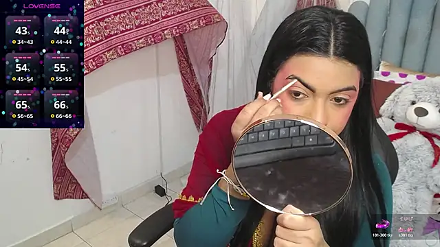 lakshmiraniii online show from November 22, 11:42 am