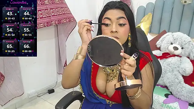 lakshmiraniii online show from November 20, 11:55 am