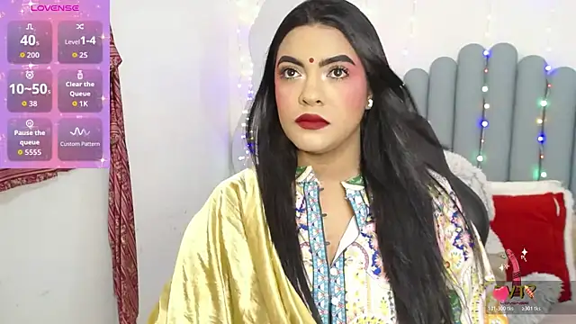 lakshmiraniii online show from April 17, 11:57 am