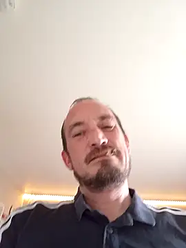 Snapshot of Denislamalice34 chatting on February 20, 1:35 pm Denislamalice34 online show from February 20, 1:35 pm