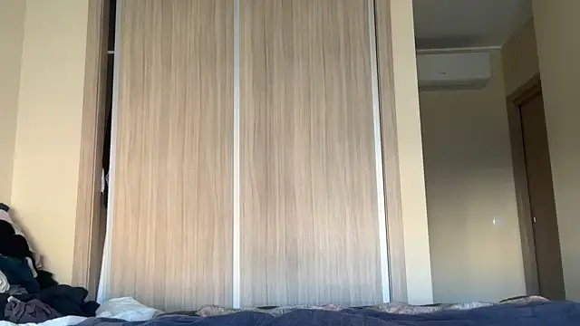 naughtyhollyxxxx online show from November 28, 9:09 am