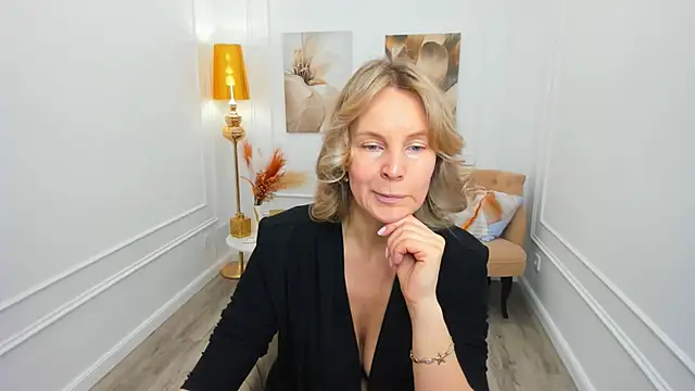 Sinty Devis online show from April 9, 4:25 am