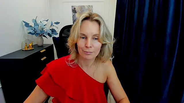 Sinty Devis online show from September 19, 11:36 am