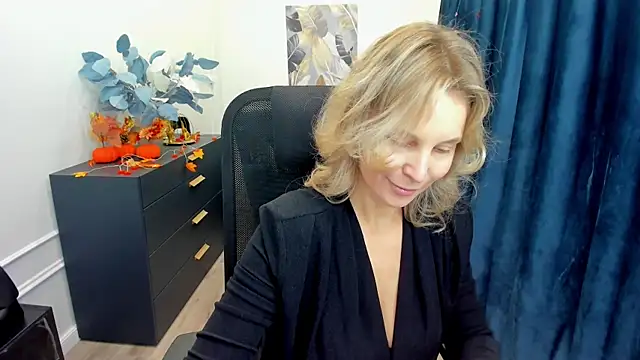 Sinty Devis online show from October 21, 11:42 am